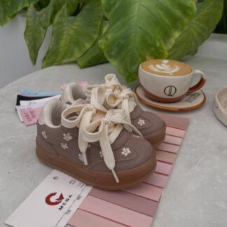Tenis camel flores