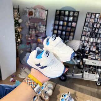 Tenis tipo nike