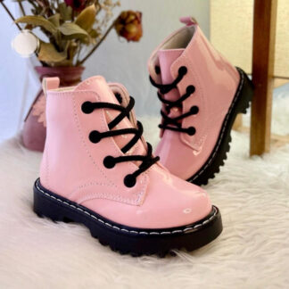 Botas de charol rosa